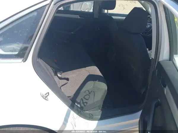 1VWAT7A32GC042902 2016 VOLKSWAGEN PASSAT - Image 8