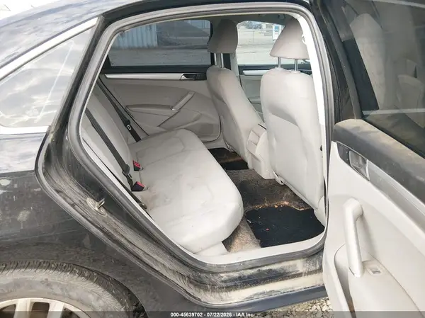 1VWAT7A32GC043712 2016 VOLKSWAGEN PASSAT - Image 8