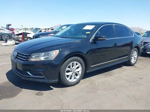 1VWAT7A32GC049557 2016 VOLKSWAGEN PASSAT - Image 2