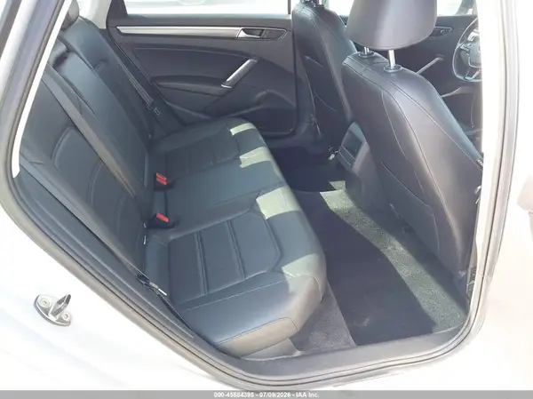 1VWAT7A32GC061689 2016 VOLKSWAGEN PASSAT - Image 8