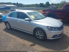 1VWAT7A32HC003017 2017 VOLKSWAGEN PASSAT