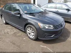 1VWAT7A32HC004555 2017 VOLKSWAGEN PASSAT