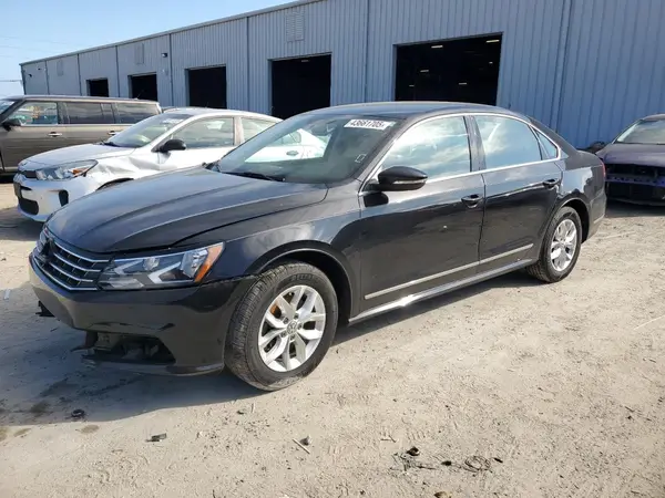 1VWAT7A32HC008086 2017 VOLKSWAGEN PASSAT - Image 1