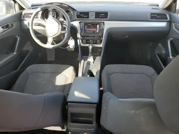 1VWAT7A32HC008086 2017 VOLKSWAGEN PASSAT - Image 8