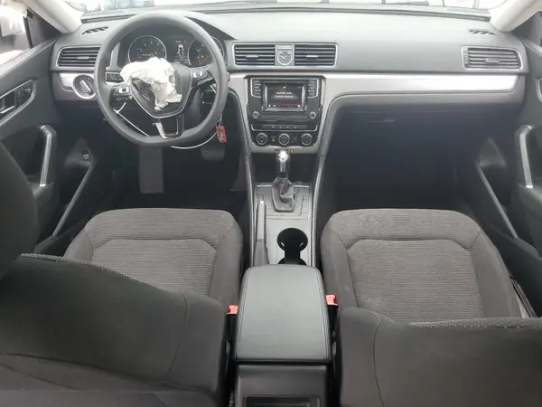 1VWAT7A32HC020433 2017 VOLKSWAGEN PASSAT - Image 8