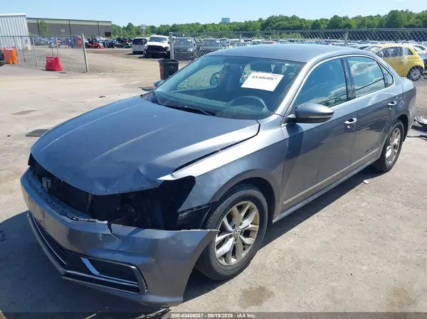 1VWAT7A32HC022506 2017 VOLKSWAGEN PASSAT - Image 2