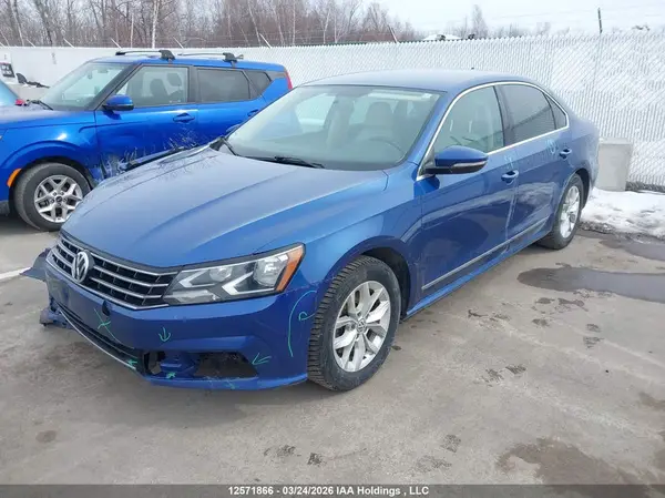 1VWAT7A32HC044375 2017 VOLKSWAGEN PASSAT - Image 2