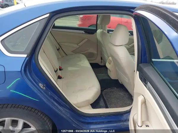 1VWAT7A32HC044375 2017 VOLKSWAGEN PASSAT - Image 8