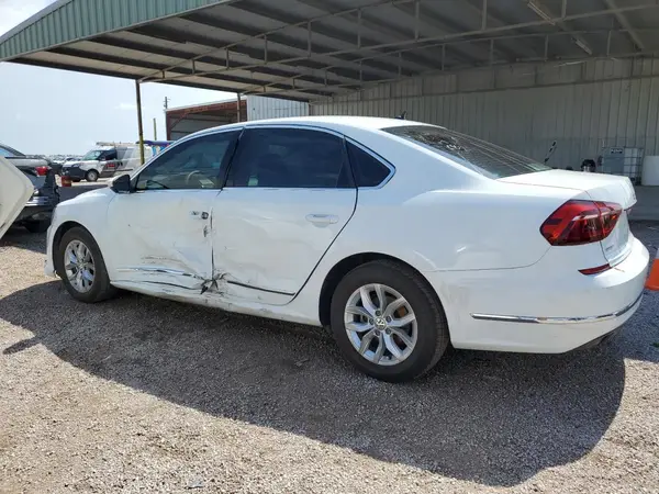 1VWAT7A32HC052041 2017 VOLKSWAGEN PASSAT - Image 2