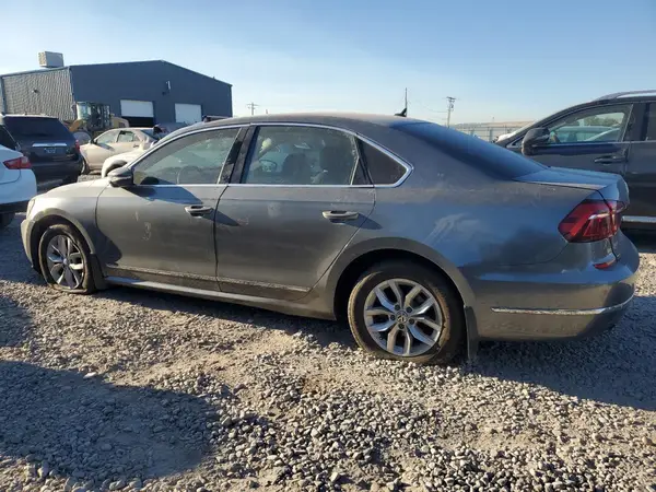 1VWAT7A32HC068594 2017 VOLKSWAGEN PASSAT - Image 2