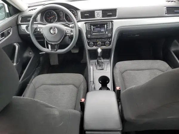 1VWAT7A32HC078610 2017 VOLKSWAGEN PASSAT - Image 8