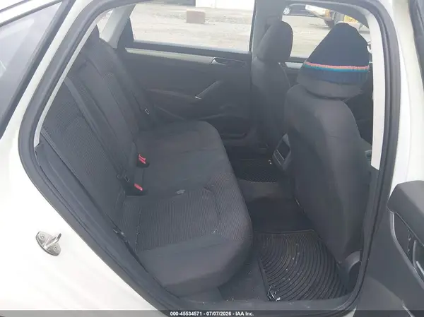 1VWAT7A33GC006989 2016 VOLKSWAGEN PASSAT - Image 8