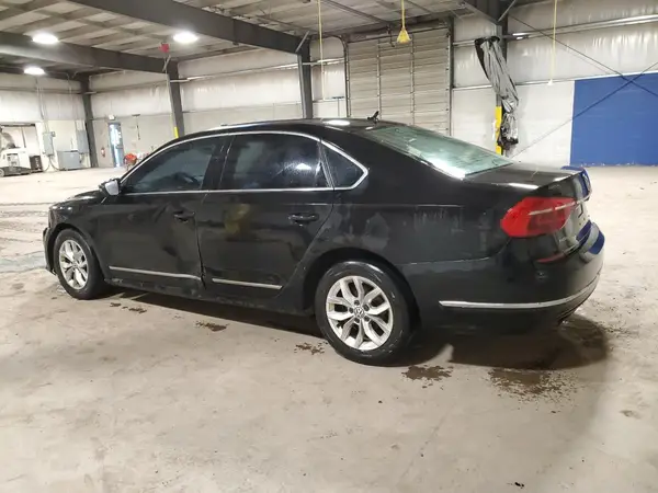 1VWAT7A33GC007558 2016 VOLKSWAGEN PASSAT - Image 2
