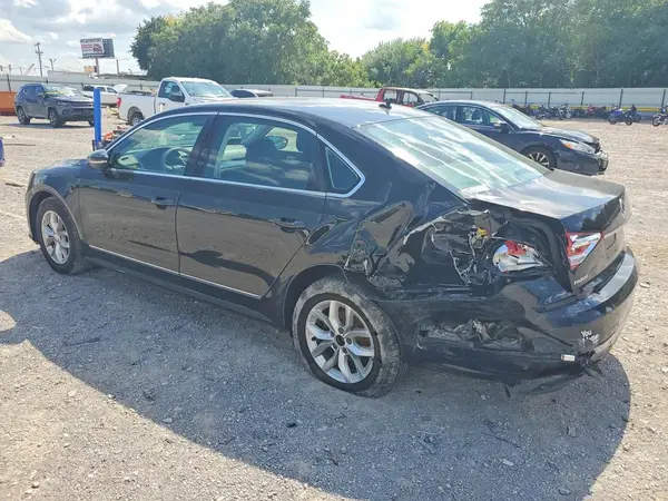1VWAT7A33GC010489 2016 VOLKSWAGEN PASSAT - Image 2
