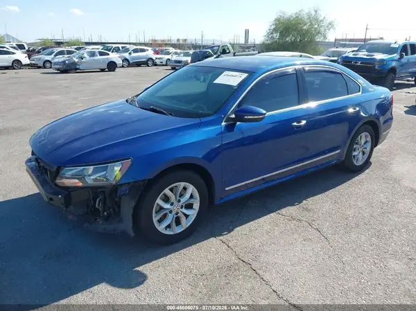 1VWAT7A33GC018527 2016 VOLKSWAGEN PASSAT - Image 2
