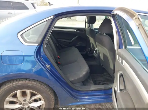 1VWAT7A33GC021279 2016 VOLKSWAGEN PASSAT - Image 8