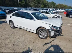 1VWAT7A33GC021895 2016 VOLKSWAGEN PASSAT