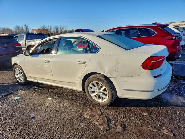 1VWAT7A33GC030936 2016 VOLKSWAGEN PASSAT - Image 2