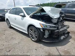 1VWAT7A33GC032797 2016 VOLKSWAGEN PASSAT
