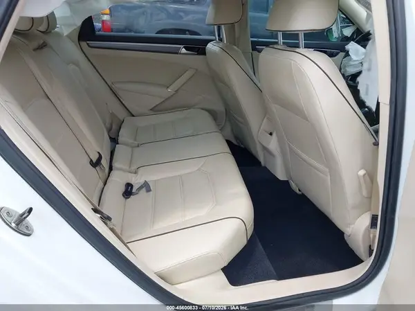 1VWAT7A33GC032797 2016 VOLKSWAGEN PASSAT - Image 8