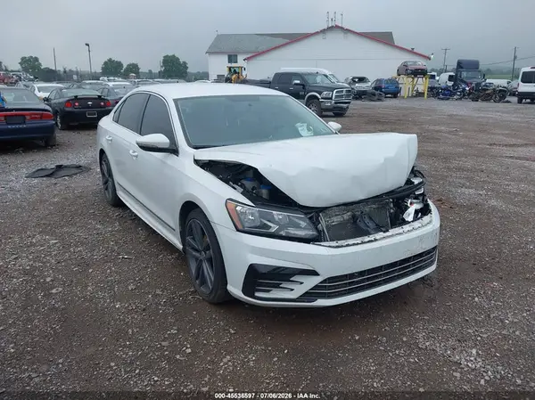 1VWAT7A33GC035926 2016 VOLKSWAGEN PASSAT - Image 1