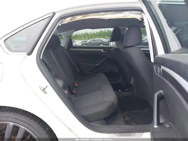 1VWAT7A33GC035926 2016 VOLKSWAGEN PASSAT - Image 8