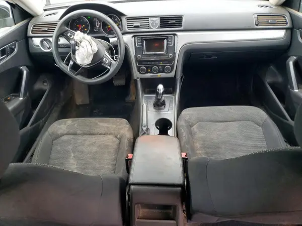1VWAT7A33GC035943 2016 VOLKSWAGEN PASSAT - Image 8