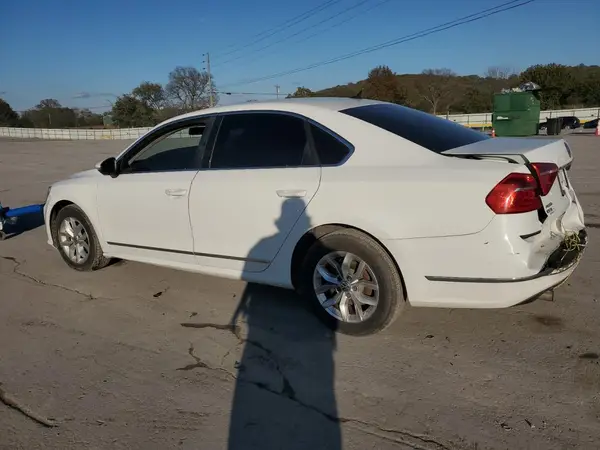 1VWAT7A33GC037370 2016 VOLKSWAGEN PASSAT - Image 2