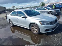1VWAT7A33GC040432 2016 VOLKSWAGEN PASSAT
