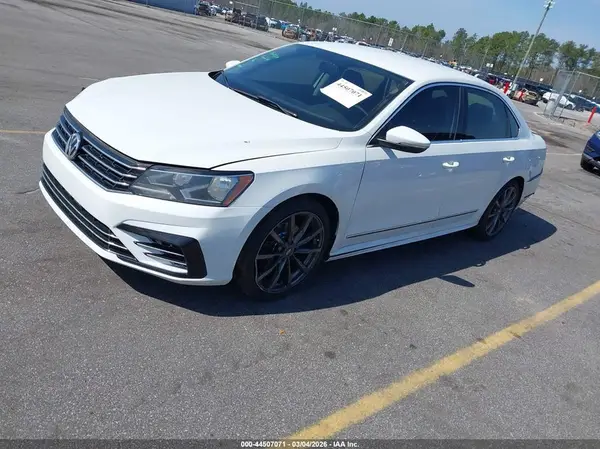 1VWAT7A33GC047297 2016 VOLKSWAGEN PASSAT - Image 2