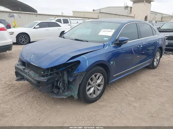 1VWAT7A33GC057490 2016 VOLKSWAGEN PASSAT - Image 2