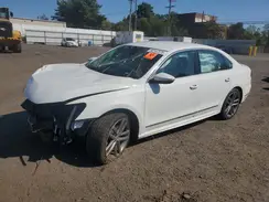 1VWAT7A33GC057957 2016 VOLKSWAGEN PASSAT