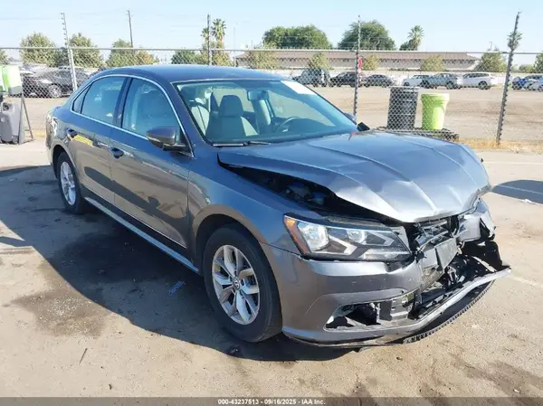 1VWAT7A33GC060597 2016 VOLKSWAGEN PASSAT - Image 1
