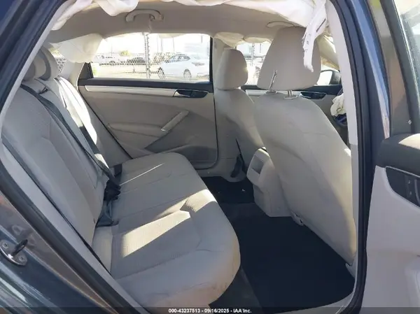 1VWAT7A33GC060597 2016 VOLKSWAGEN PASSAT - Image 8