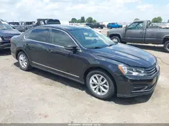 1VWAT7A33HC008453 2017 VOLKSWAGEN PASSAT