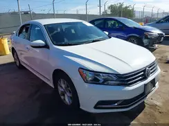 1VWAT7A33HC010140 2017 VOLKSWAGEN PASSAT