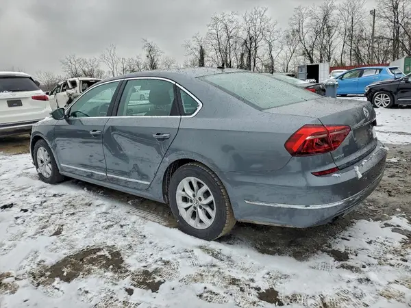 1VWAT7A33HC014060 2017 VOLKSWAGEN PASSAT - Image 2
