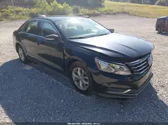 1VWAT7A33HC016407 2017 VOLKSWAGEN PASSAT