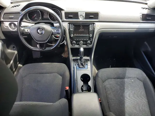 1VWAT7A33HC029285 2017 VOLKSWAGEN PASSAT - Image 8