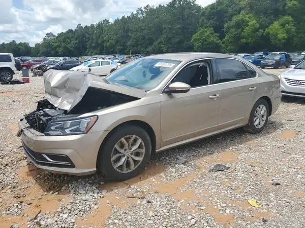 1VWAT7A33HC033823 2017 VOLKSWAGEN PASSAT - Image 1
