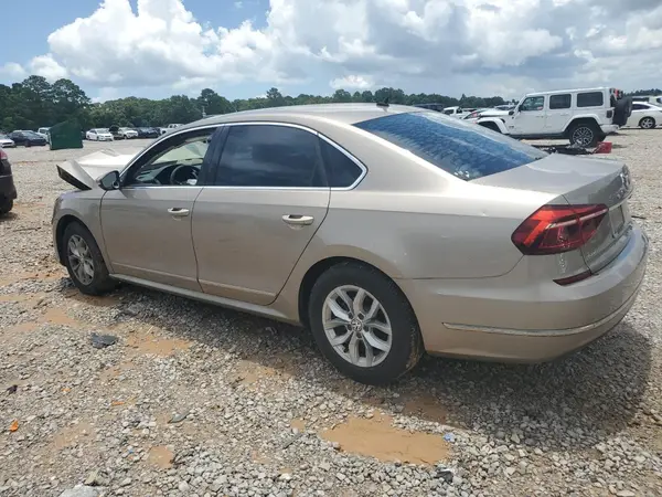 1VWAT7A33HC033823 2017 VOLKSWAGEN PASSAT - Image 2
