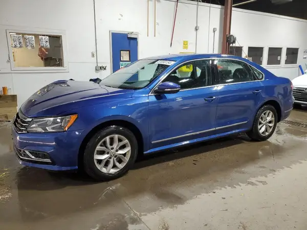 1VWAT7A33HC034986 2017 VOLKSWAGEN PASSAT - Image 1