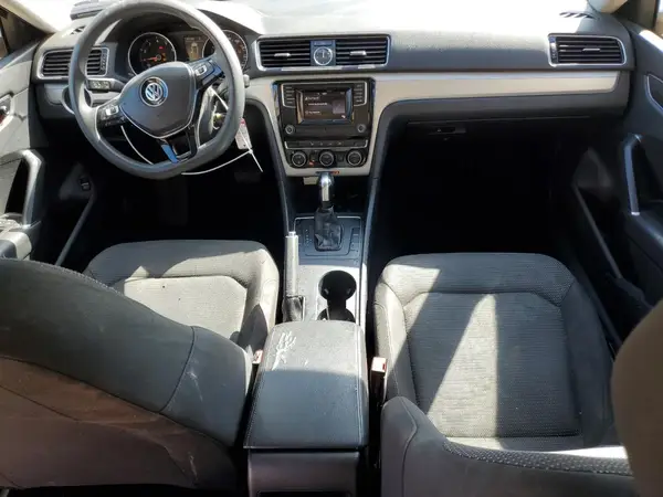 1VWAT7A33HC041551 2017 VOLKSWAGEN PASSAT - Image 8