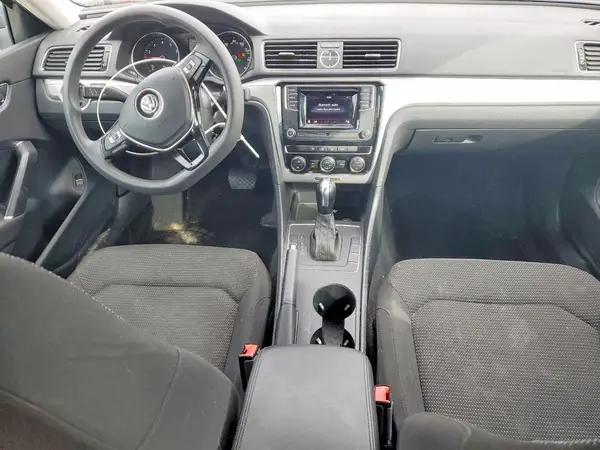 1VWAT7A33HC076090 2017 VOLKSWAGEN PASSAT - Image 8