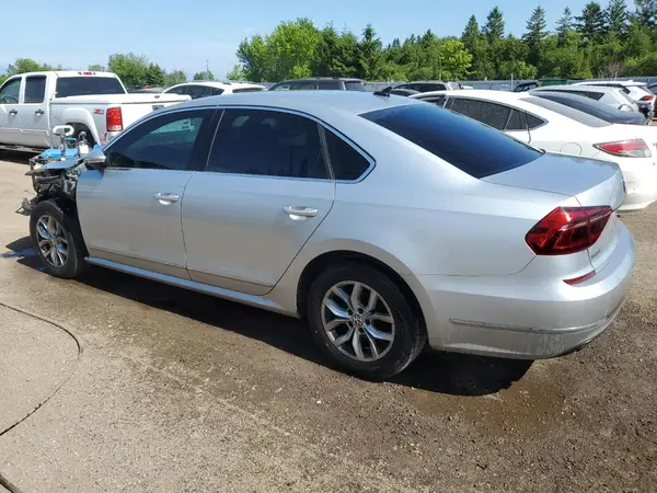 1VWAT7A33HC083881 2017 VOLKSWAGEN PASSAT - Image 2