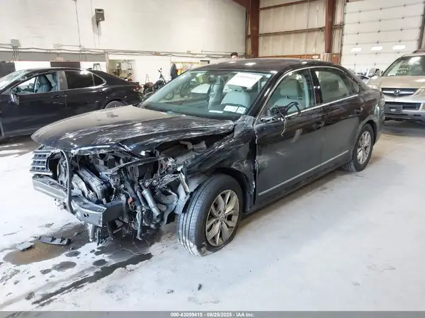 1VWAT7A34GC009397 2016 VOLKSWAGEN PASSAT - Image 2