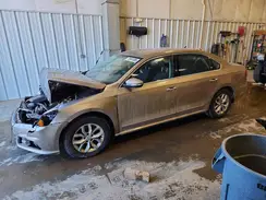 1VWAT7A34GC018374 2016 VOLKSWAGEN PASSAT