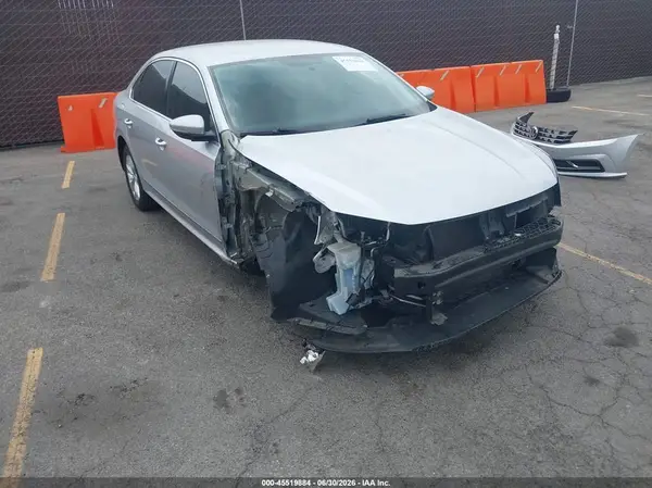 1VWAT7A34GC020545 2016 VOLKSWAGEN PASSAT - Image 1