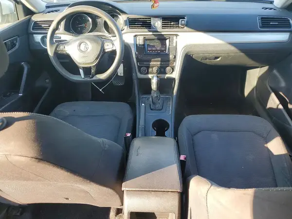 1VWAT7A34GC024949 2016 VOLKSWAGEN PASSAT - Image 8