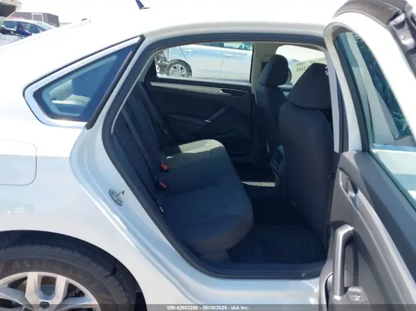 1VWAT7A34GC028502 2016 VOLKSWAGEN PASSAT - Image 8